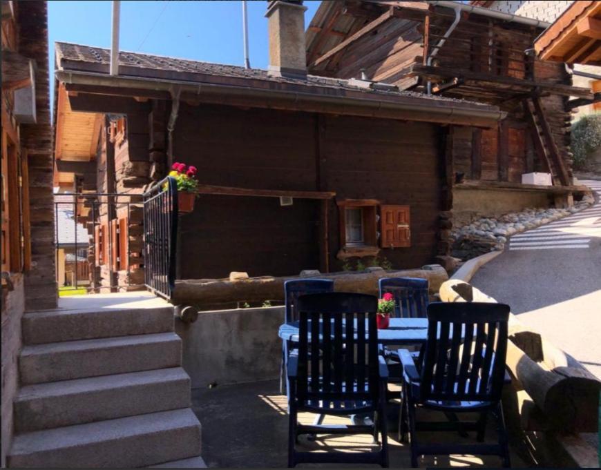 Appartement Le Ver Luisant à Saint-Martin, Val d'Hérens, Valais Exterior foto